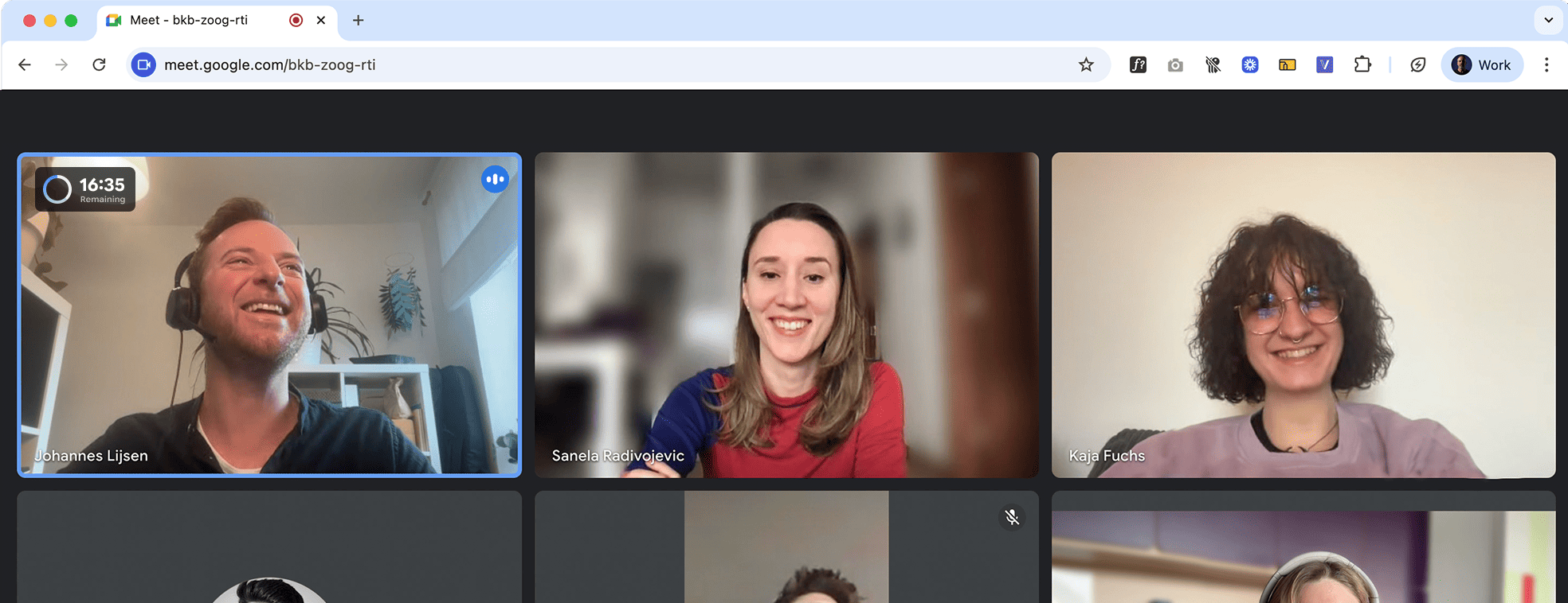 Screenshot of Google Meet interfae utilising the Set meet Time Chrome Extension